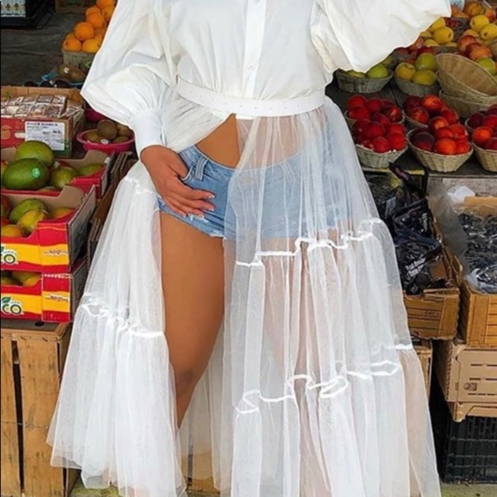 Cotton button tulle top
